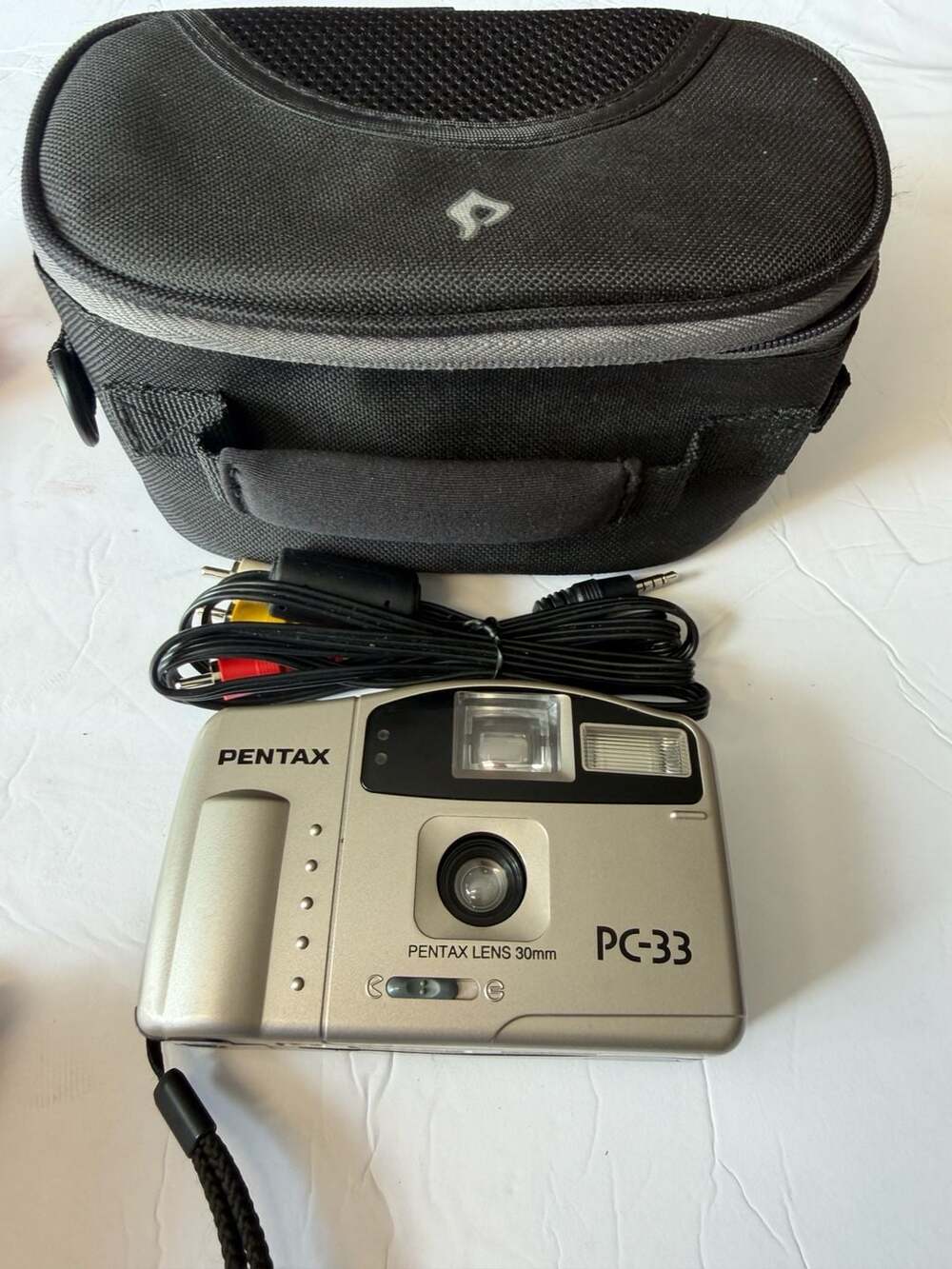 Pentax PC-33 35mm Point & Shoot Film Camera with Case and Cable